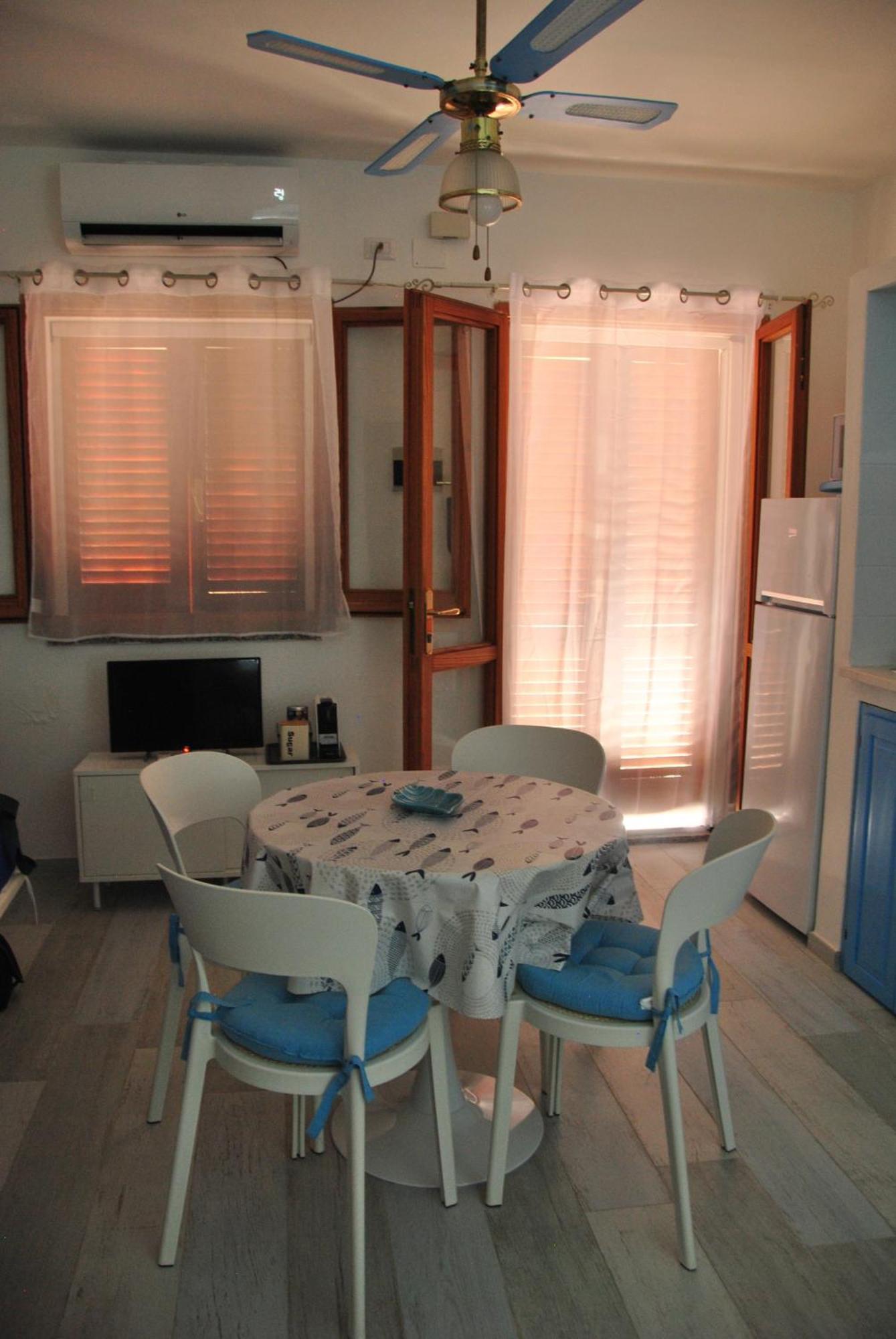 Casa Vacanze Casti - 41 Calasetta Exteriér fotografie